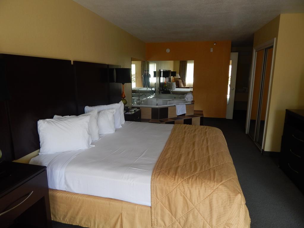 Ramada Branson Hotel And Resort Ngoại thất bức ảnh