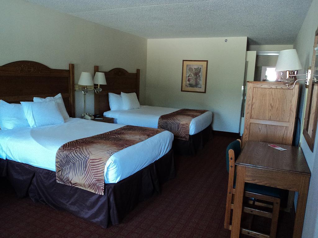 Ramada Branson Hotel And Resort Phòng bức ảnh