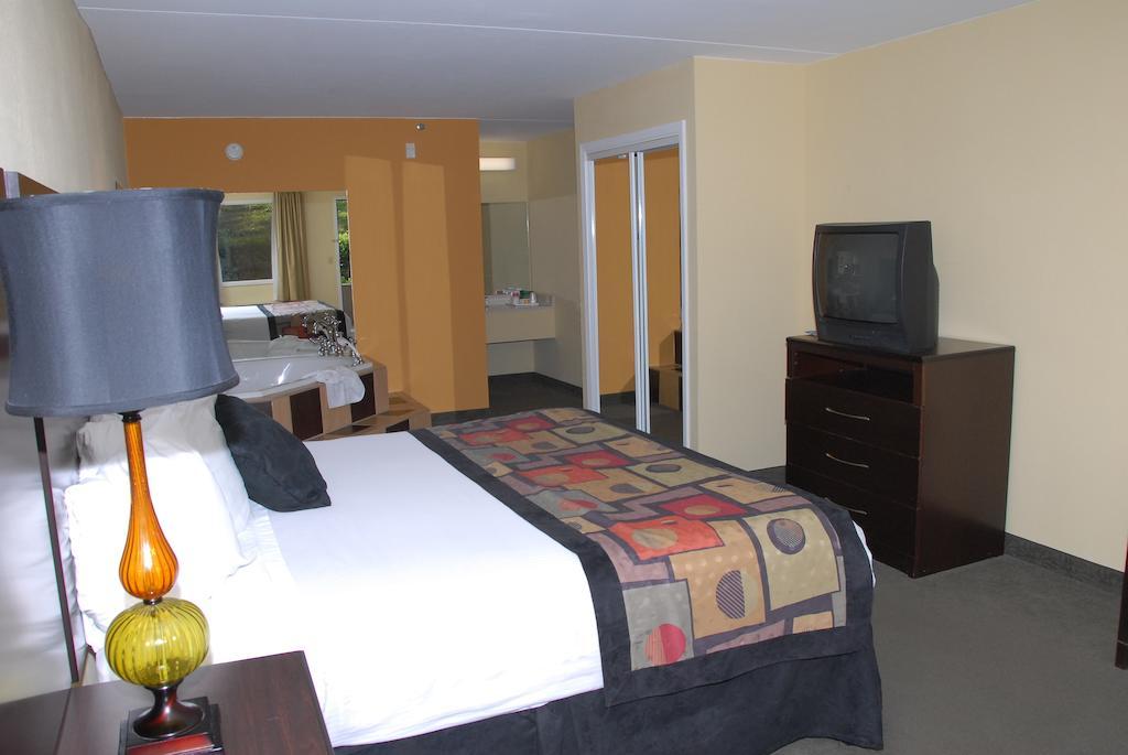 Ramada Branson Hotel And Resort Phòng bức ảnh